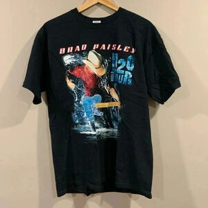 Brad  Paisley 2010 H2O World Tour Concert T-Shirt
